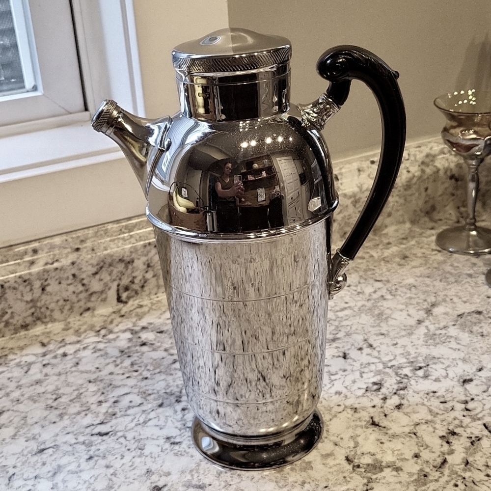 Vintage Krome Kraft Farber Bros Chrome & Bakelite Cocktail Pitcher